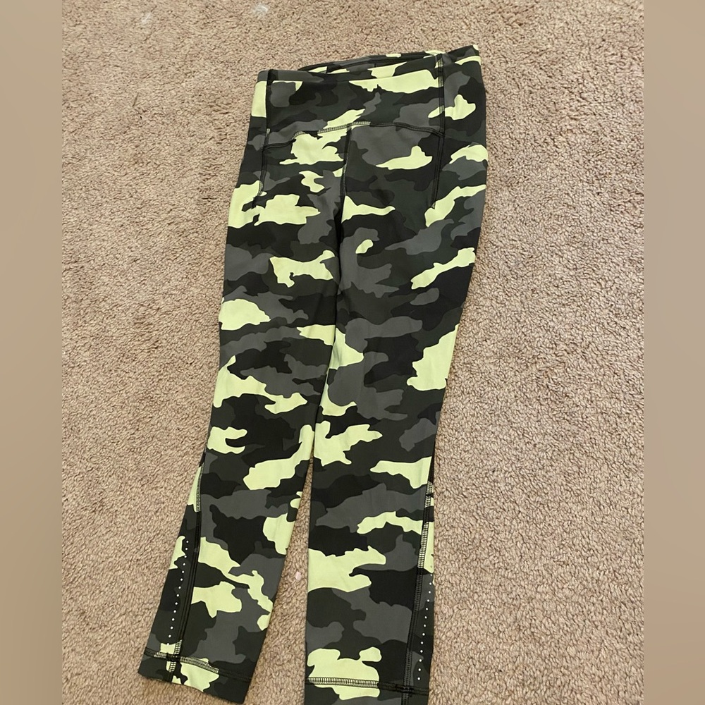 360 heritage camo lululemon leggings sz 2